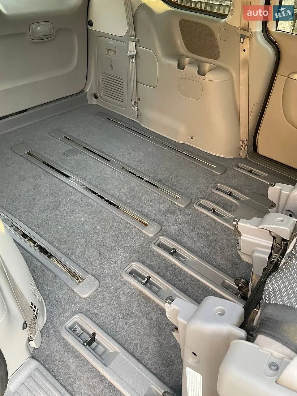 2012 Kia Carnival - мініатюра 5