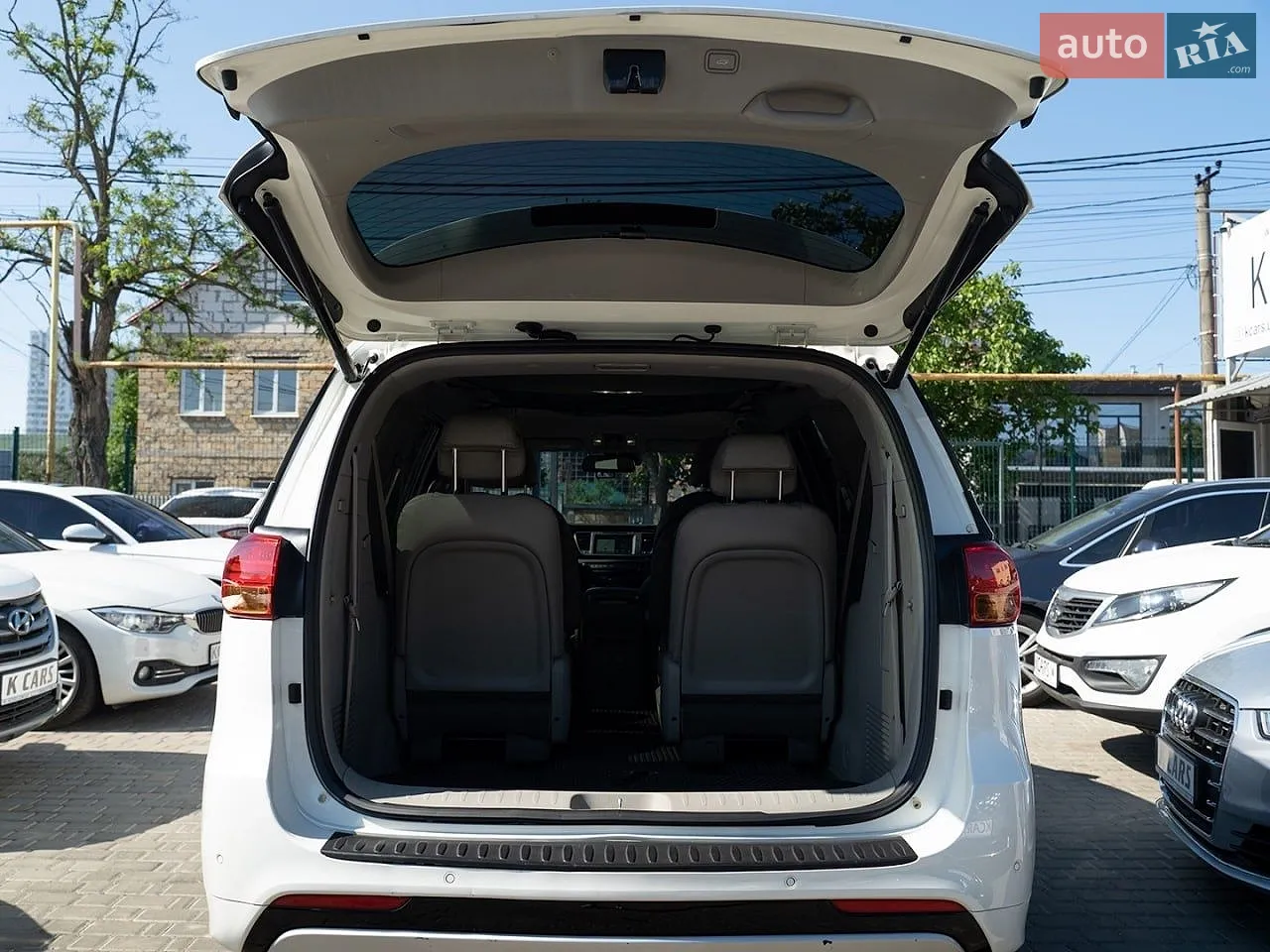 2014 Kia Carnival - мініатюра 12