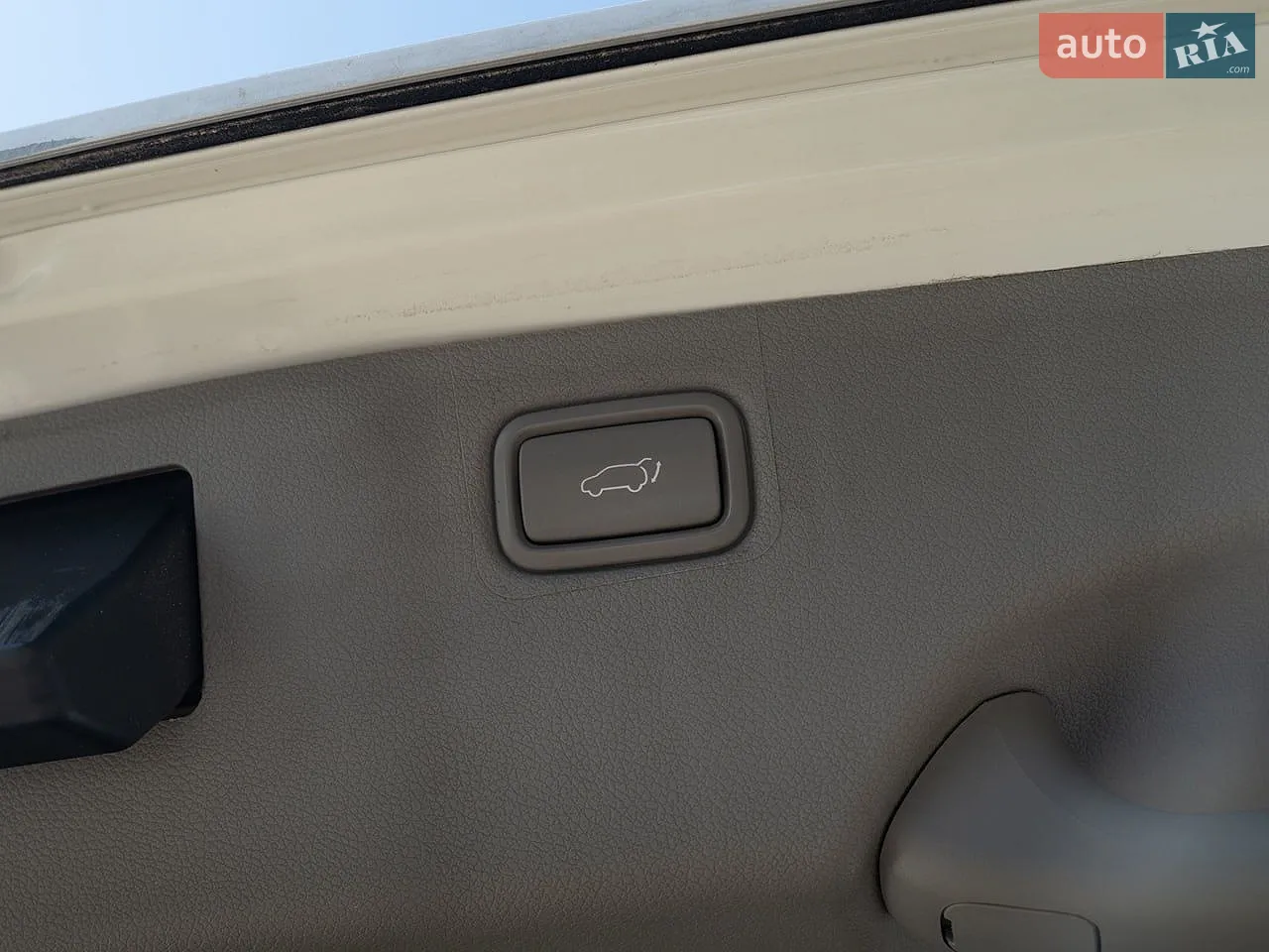 2014 Kia Carnival - мініатюра 13