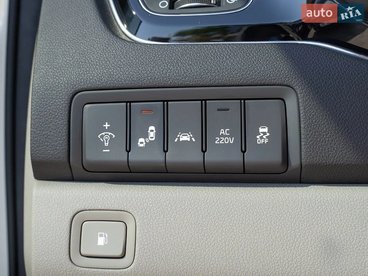 2014 Kia Carnival - мініатюра 23