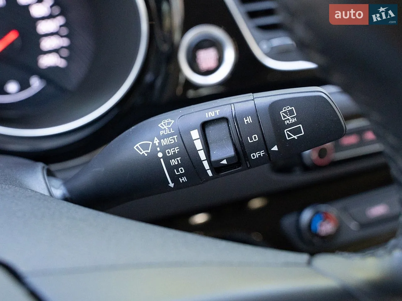 2014 Kia Carnival - мініатюра 25