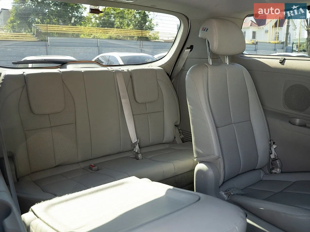 2014 Kia Carnival - мініатюра 31