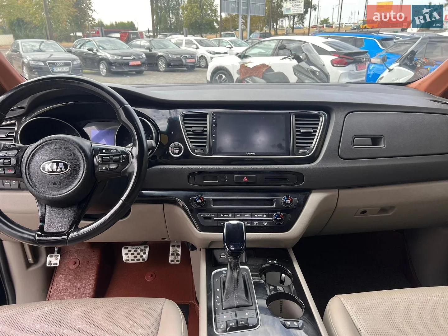 2016 Kia Carnival - мініатюра 25