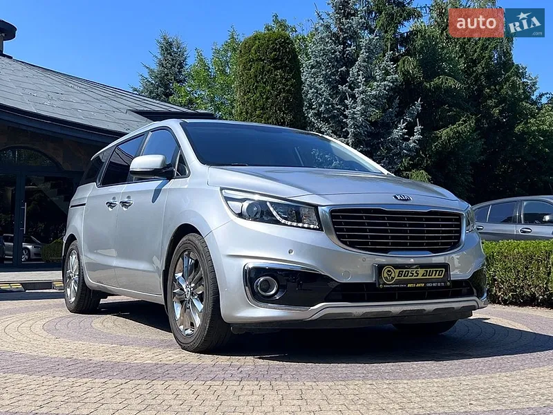 Kia Carnival
