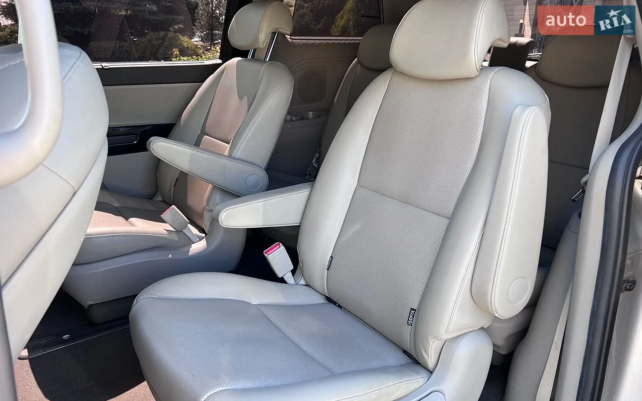 2015 Kia Carnival - мініатюра 22