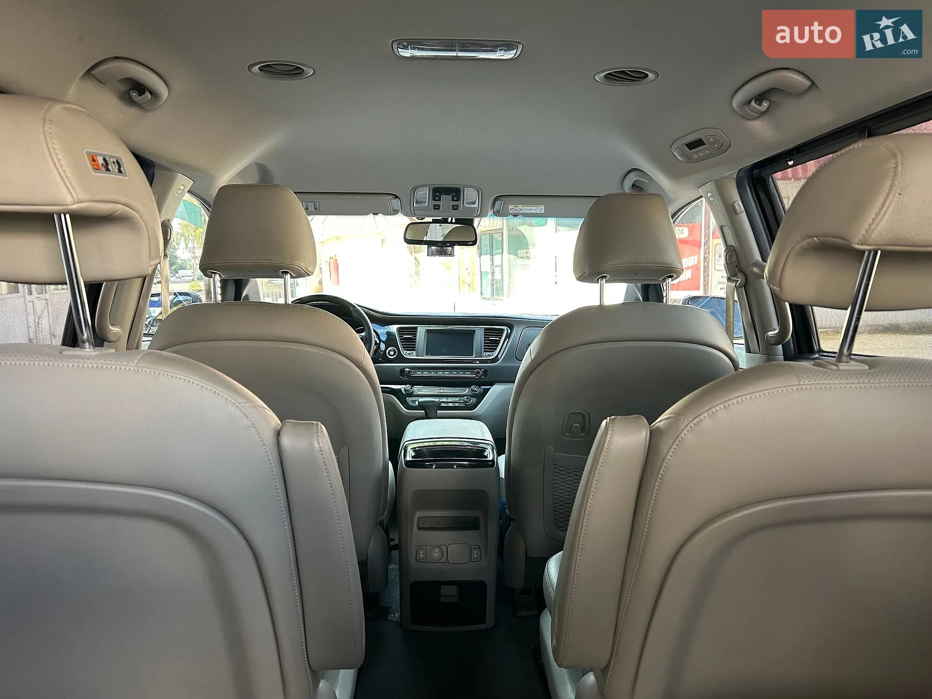 2020 Kia Carnival - мініатюра 15