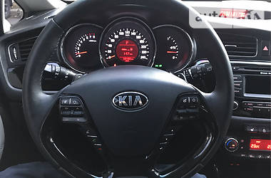 Хэтчбек Kia Ceed 2013 в Киеве