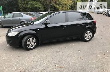 Хэтчбек Kia Ceed 2007 в Львове