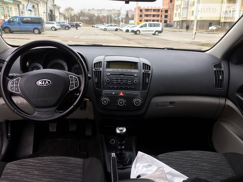 Універсал Kia Ceed 2008 в Стрию