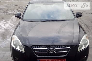 Хетчбек Kia Ceed 2008 в 