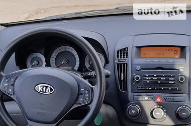 Хетчбек Kia Ceed 2007 в 
