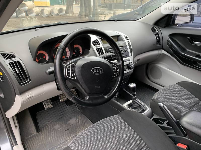 Хэтчбек Kia Ceed 2008 в Киеве фото 10 Хэтчбек Kia Ceed 2008 в Киеве