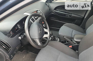 Универсал Kia Ceed 2010 в 