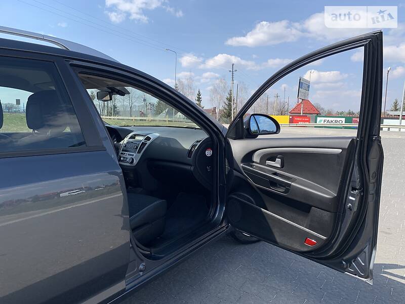 Універсал Kia Ceed 2009 в Стрию фото 43 Універсал Kia Ceed 2009 в Стрию