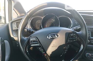 Хетчбек Kia Ceed 2013 в 