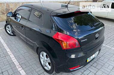 Купе Kia Ceed 2009 в 