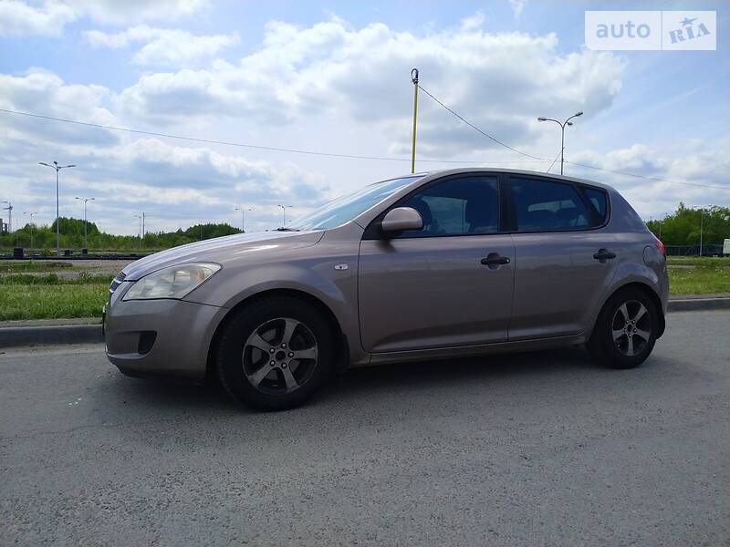 Хетчбек Kia Ceed 2007 в Львові фото 18 Хетчбек Kia Ceed 2007 в Львові