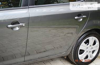 Універсал Kia Ceed 2011 в 