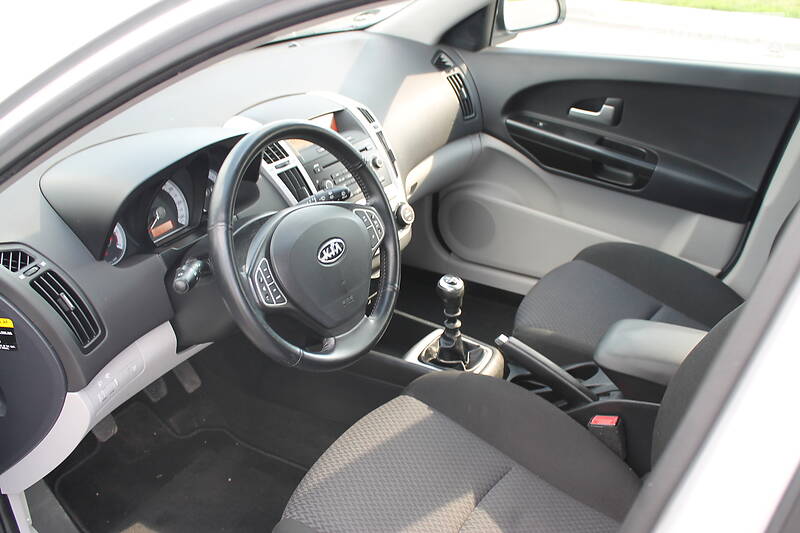 Універсал Kia Ceed 2007 в Сумах