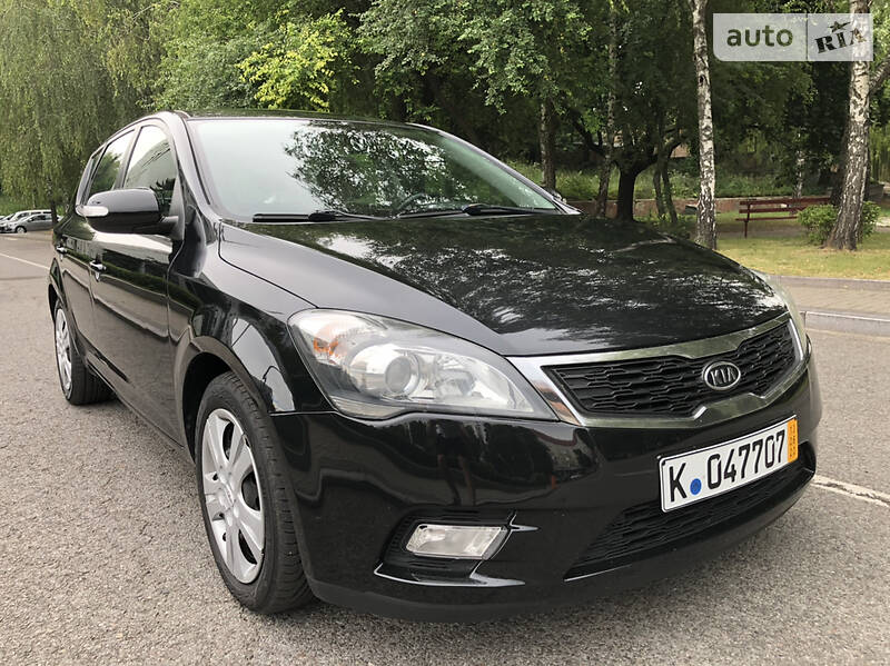 Хетчбек Kia Ceed 2009 в Рівному