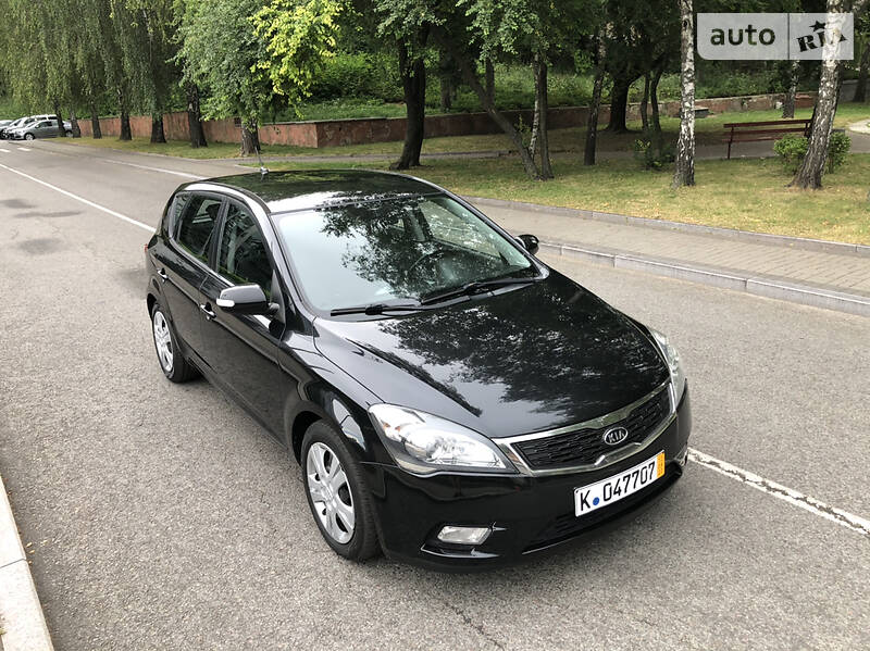 Хетчбек Kia Ceed 2009 в Рівному