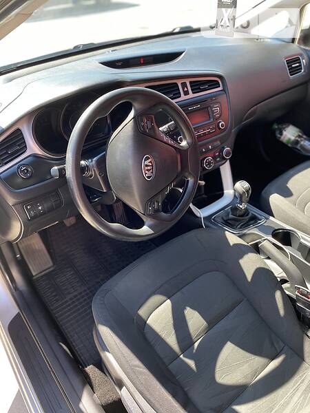 Хетчбек Kia Ceed 2012 в Києві