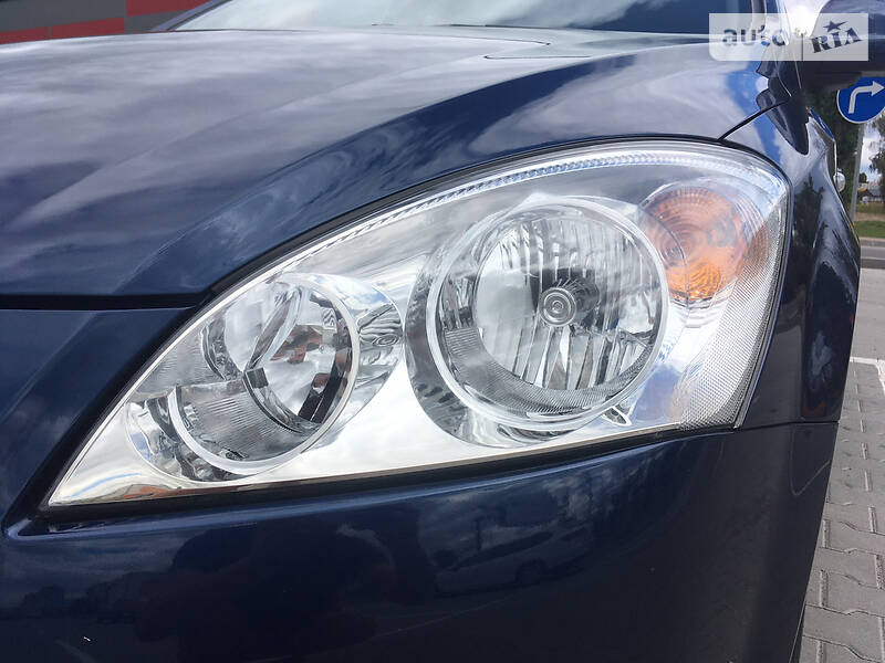 Хетчбек Kia Ceed 2009 в Києві фото 7 Хетчбек Kia Ceed 2009 в Києві