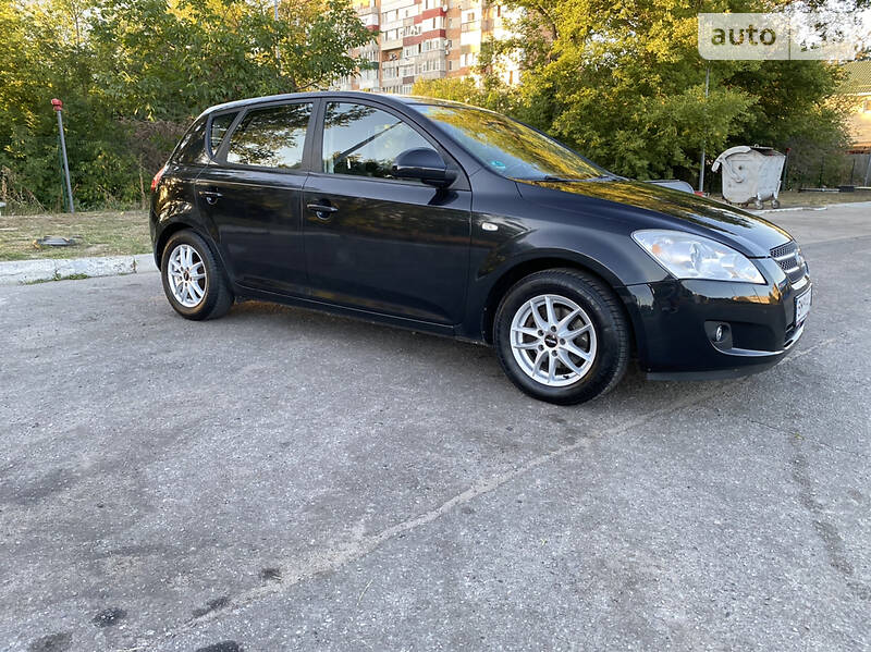 Хетчбек Kia Ceed 2007 в Сумах