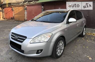 Хэтчбек Kia Ceed 2007 в Киеве