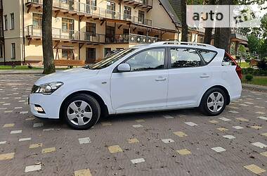 Универсал Kia Ceed 2009 в Трускавце