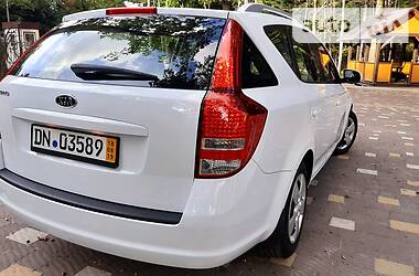 Универсал Kia Ceed 2009 в Трускавце