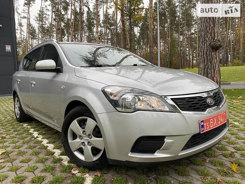 Універсал Kia Ceed 2010 в Бучі