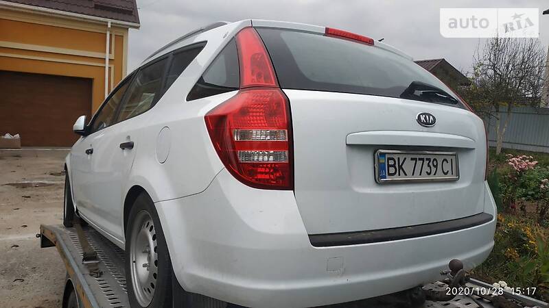 Универсал Kia Ceed 2009 в Киеве