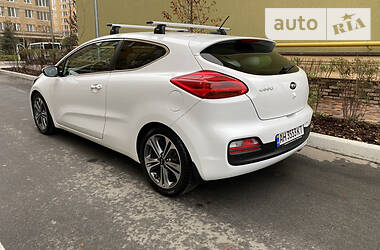 Купе Kia Ceed 2016 в Киеве