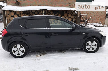 Хэтчбек Kia Ceed 2007 в Чернигове