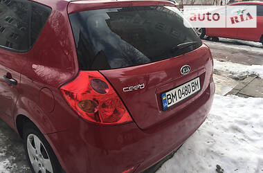 Хэтчбек Kia Ceed 2008 в Сумах