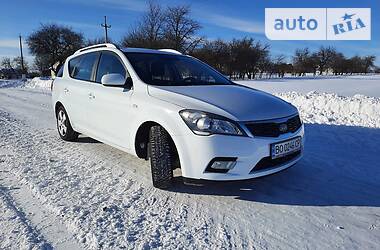 Универсал Kia Ceed 2010 в Козове