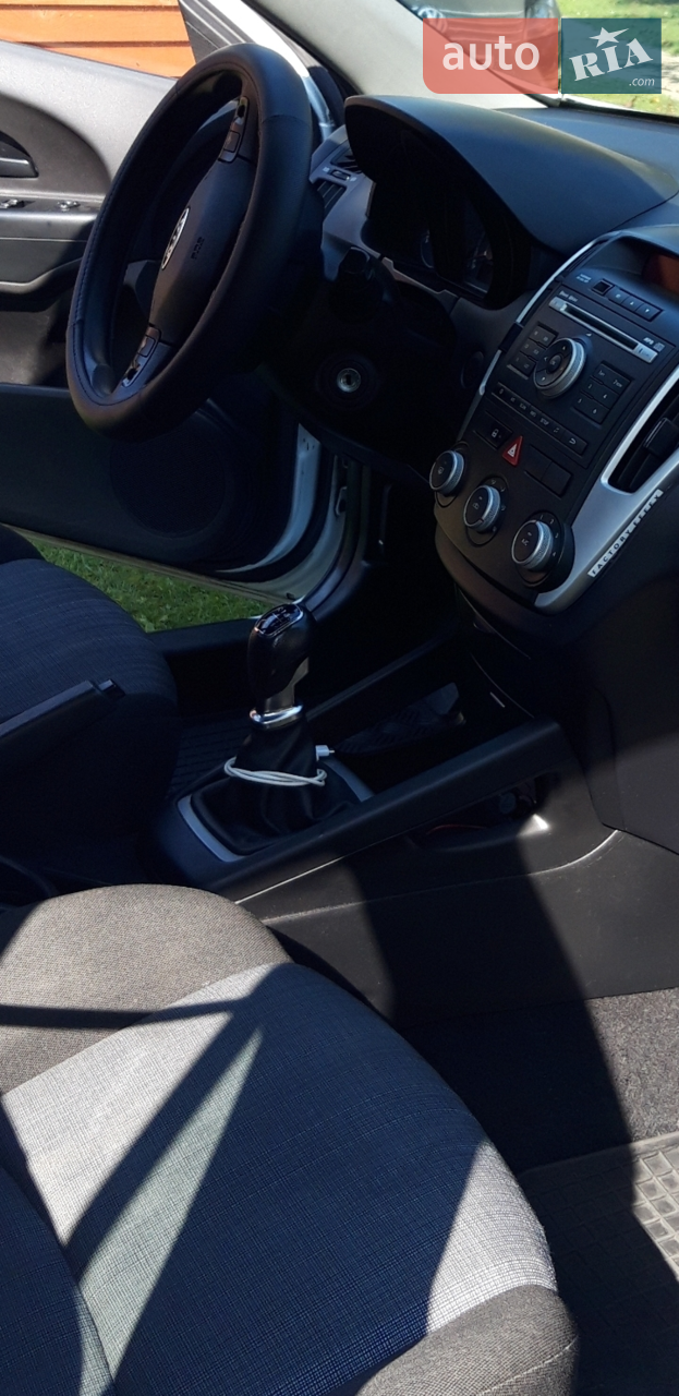 2011 Kia Cee'd - мініатюра 4