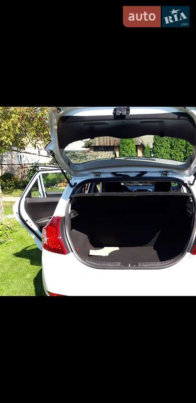 Хетчбек Kia Ceed 2011 в Стрию