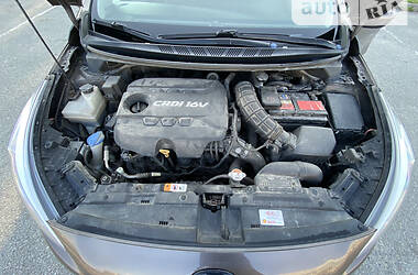 Хэтчбек Kia Ceed 2013 в Львове