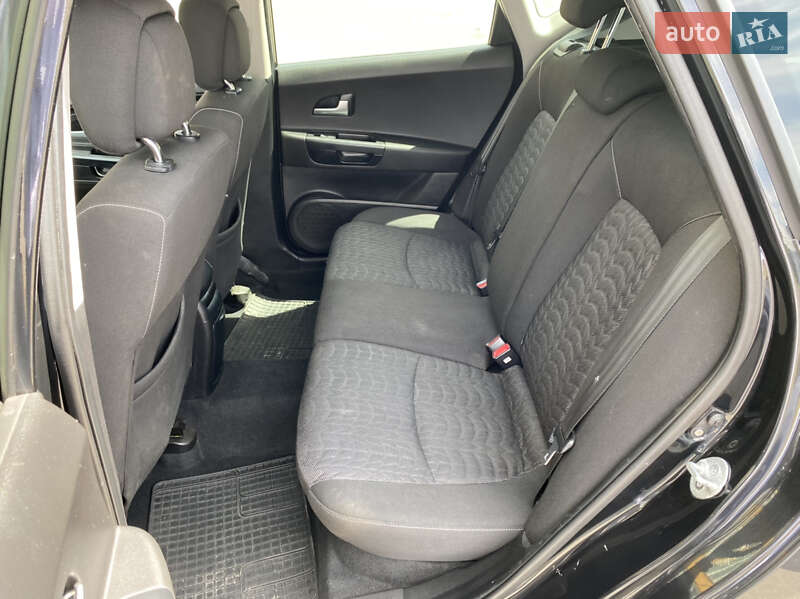 Седан Kia Ceed 2010 в Виннице