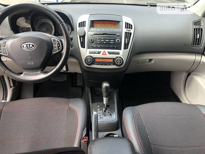 Купе Kia Ceed 2008 в Киеве