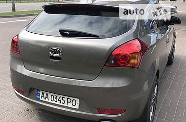 Купе Kia Ceed 2008 в 