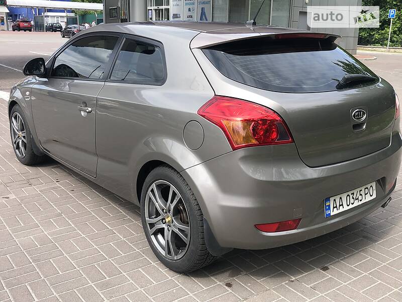 Купе Kia Ceed 2008 в Киеве
