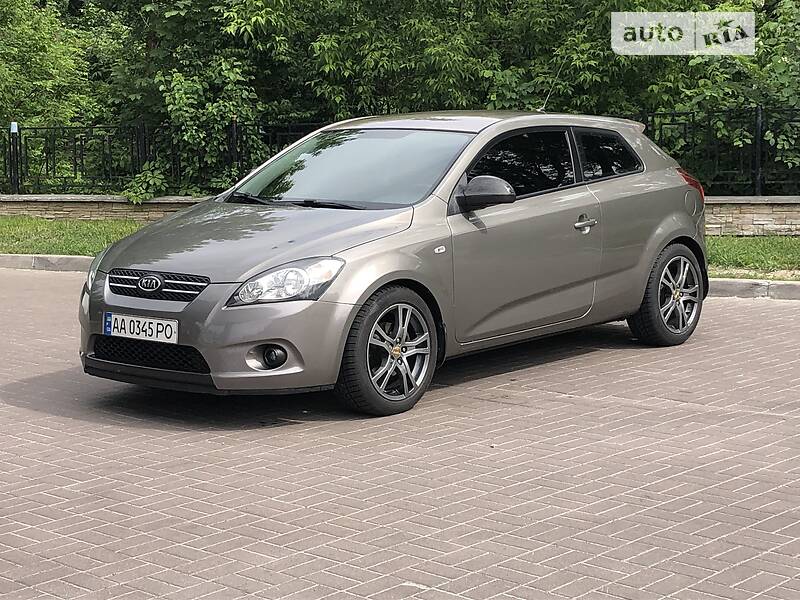 Купе Kia Ceed 2008 в Киеве