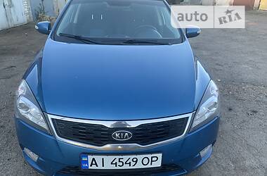 Универсал Kia Ceed 2010 в Киеве