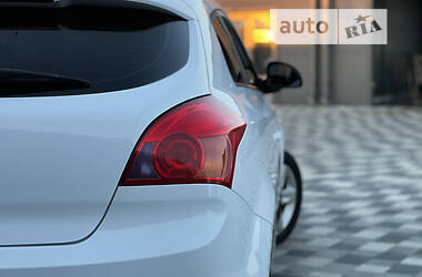 Купе Kia Ceed 2008 в 