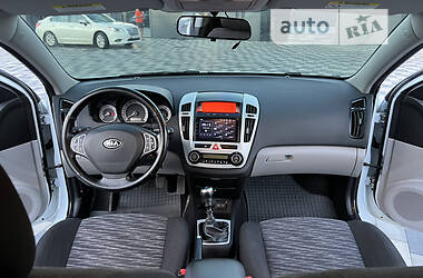 Купе Kia Ceed 2008 в 