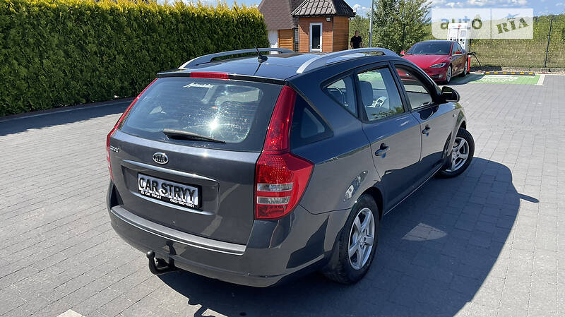 Универсал Kia Ceed 2008 в Стрые