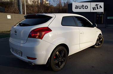 Хэтчбек Kia Ceed 2008 в Харькове